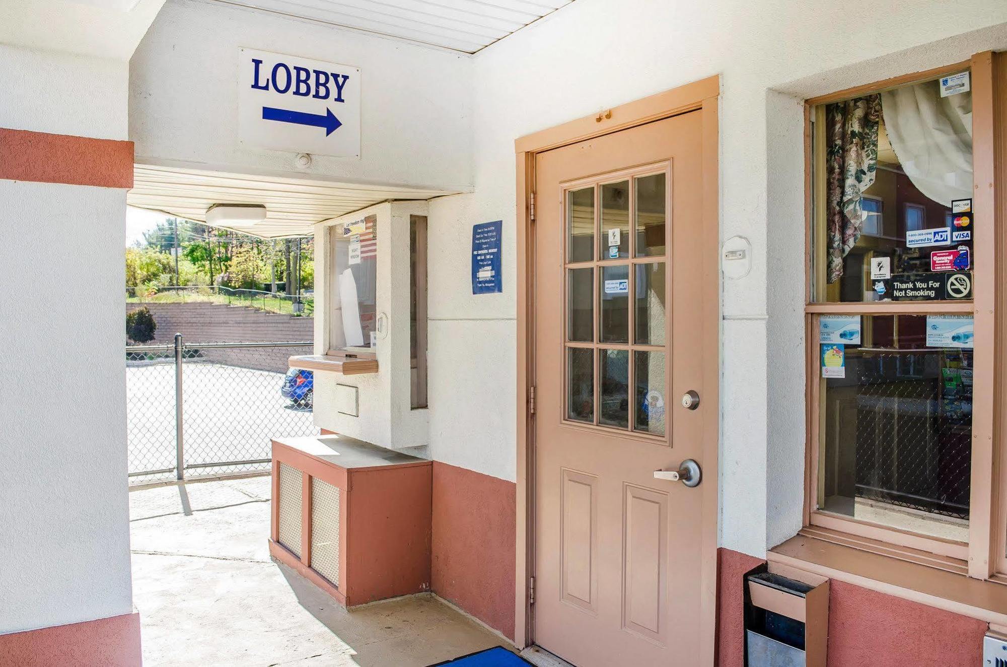 Rodeway Inn האריסברג מראה חיצוני תמונה