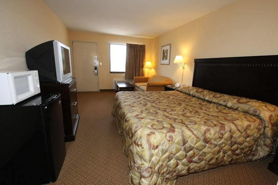 Rodeway Inn האריסברג מראה חיצוני תמונה