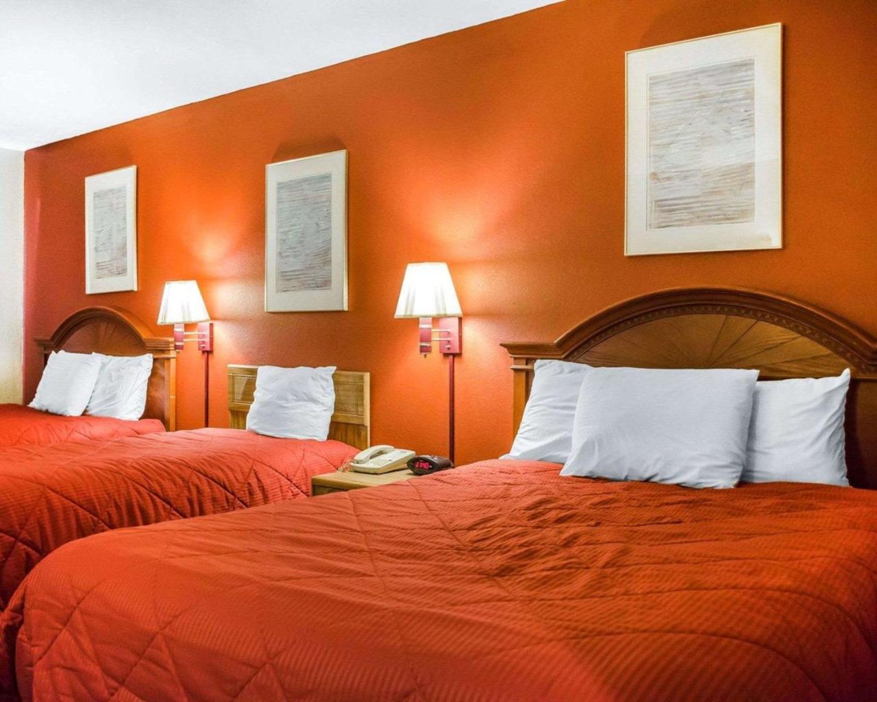 Rodeway Inn האריסברג מראה חיצוני תמונה