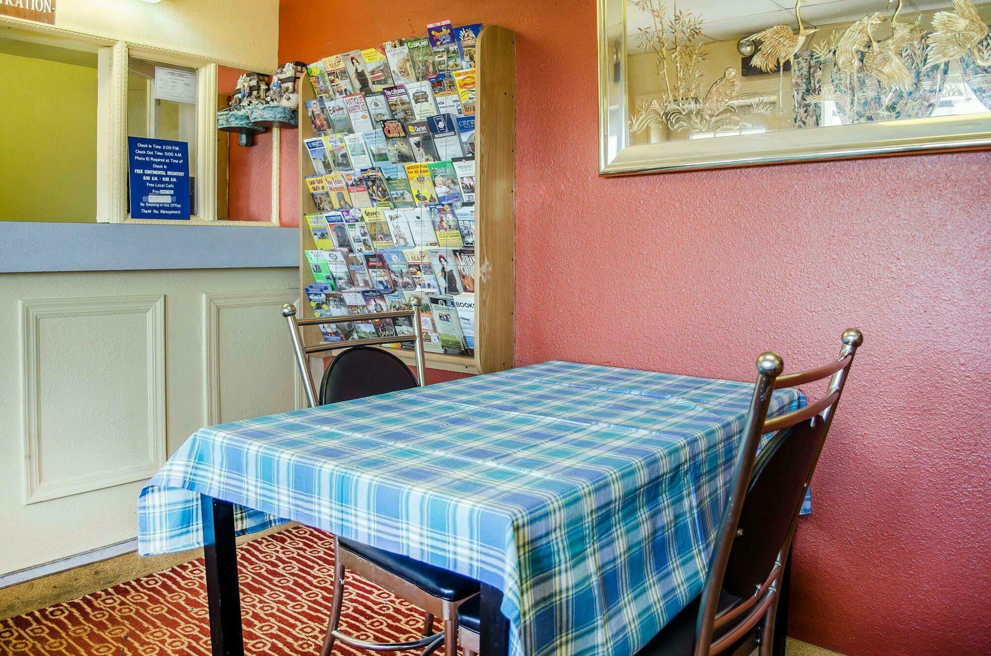 Rodeway Inn האריסברג מראה חיצוני תמונה