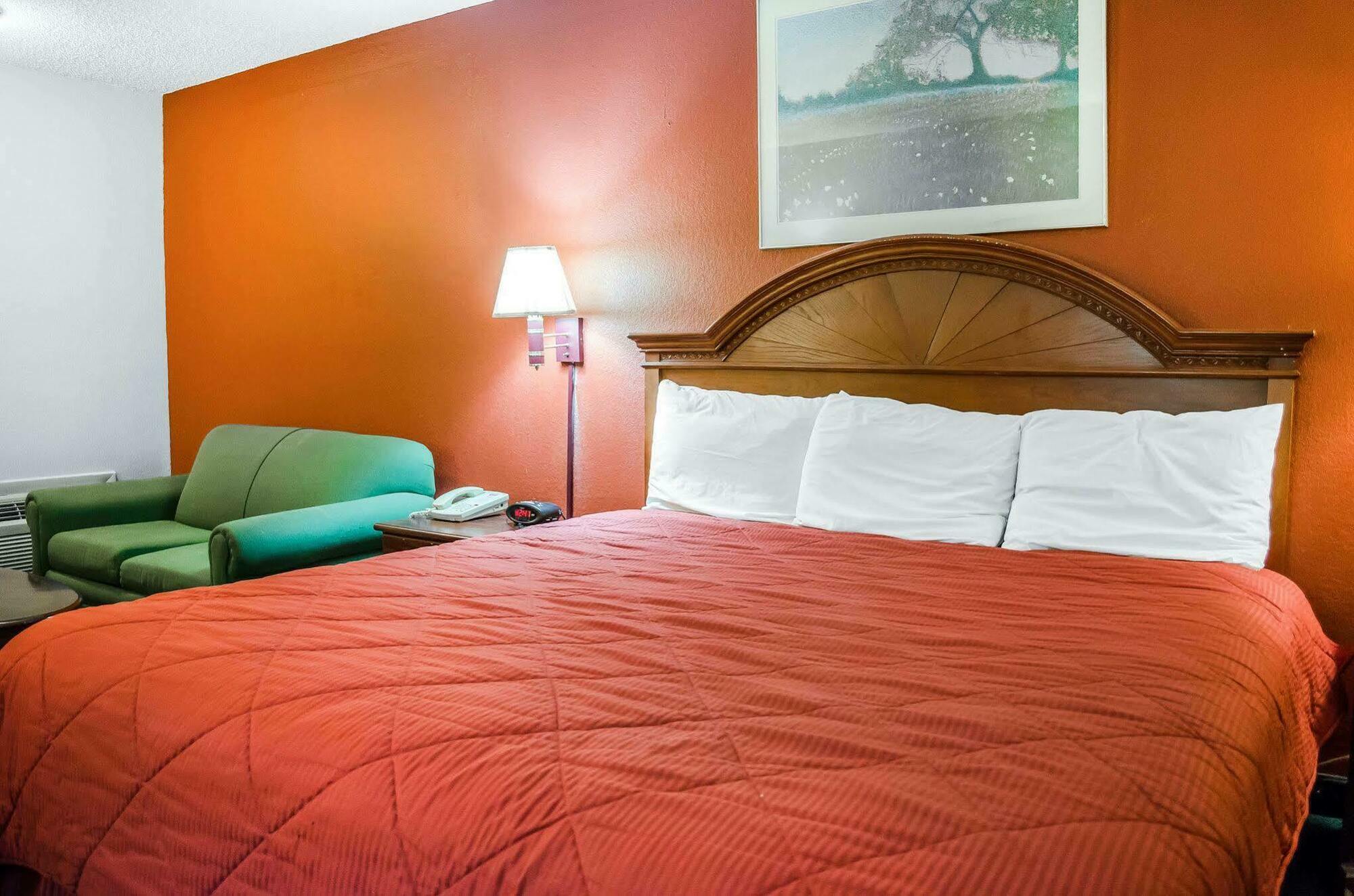 Rodeway Inn האריסברג מראה חיצוני תמונה